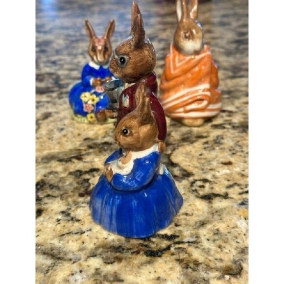 Royal Doulton Bunnykins Family Photograph 1972 - Picture 2 of 3